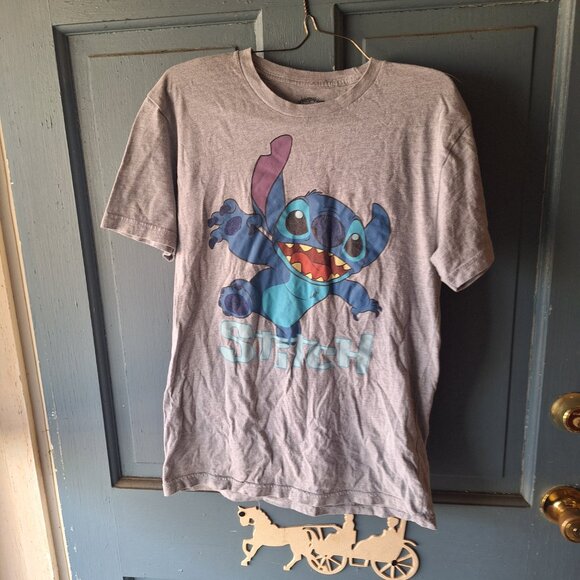 Stitch tshirt - Picture 1 of 10